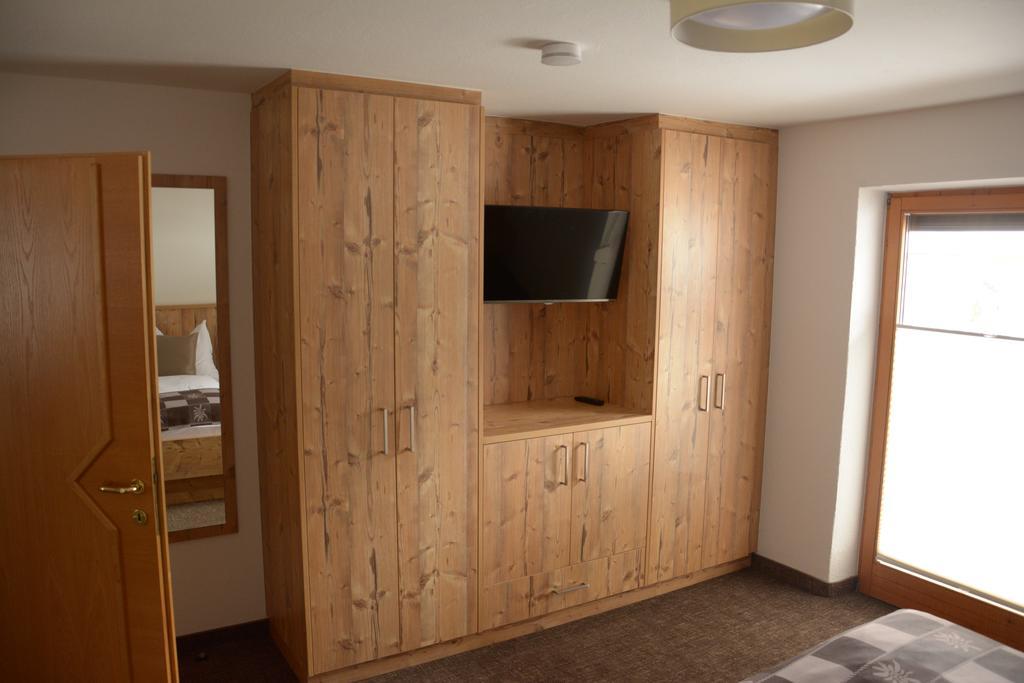 Senner Appartements Umhausen Room photo